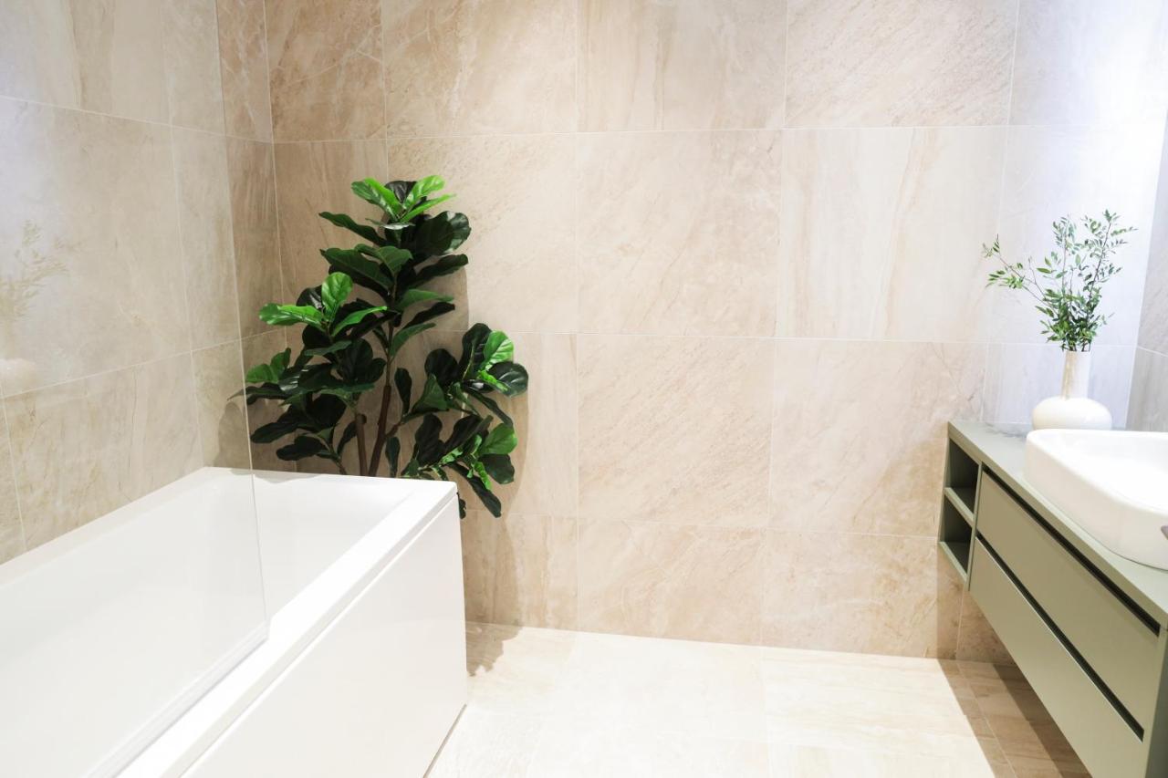 Kadriorg Plaza 2 Bedroom Free Parking Ταλίν Εξωτερικό φωτογραφία