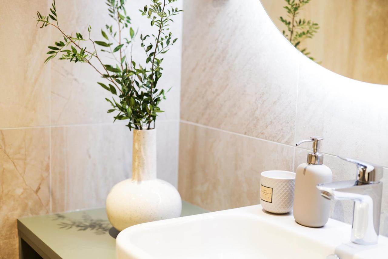 Kadriorg Plaza 2 Bedroom Free Parking Ταλίν Εξωτερικό φωτογραφία